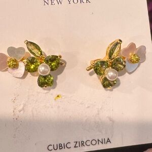 NWT Kate Spade NY Precious Pansy Green & White Stud Earrings
